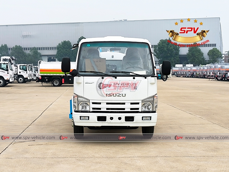 4,000 Litres Water Truck ISUZU-F 4,000 Litres Water Truck ISUZU-F
